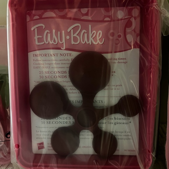 All New Sealed for the Easy Bake Cookie Kit for Home Microwave - Picture 6 of 16
